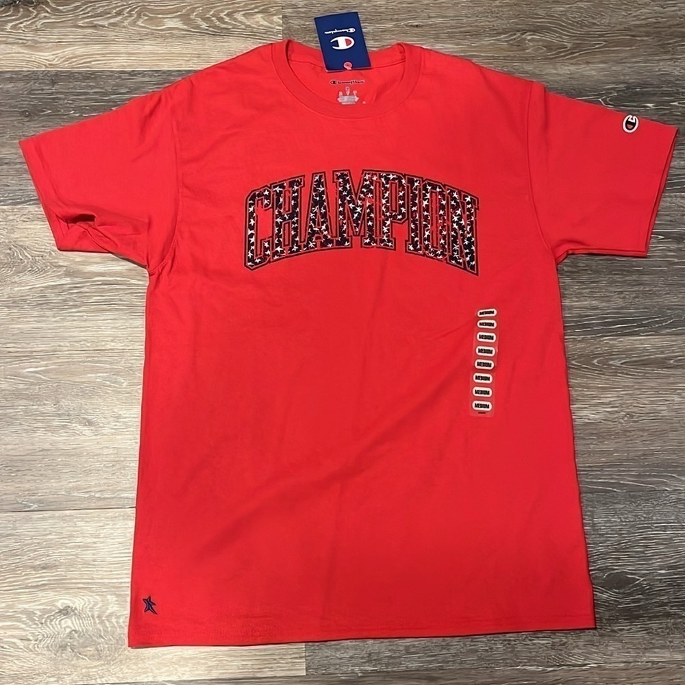 🆕 Men’s Patriotic Champion Red Tee with Blue Letters and White Stars Size M - Picture 7 of 9